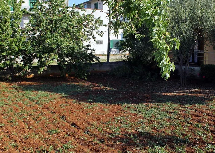 House With A Parking Space Sukosan, Zadar - 6218 بيت للعطل *